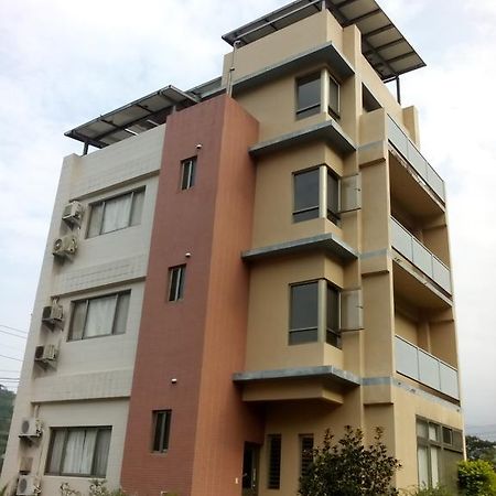 Sky Water Apartment Puli Exterior photo